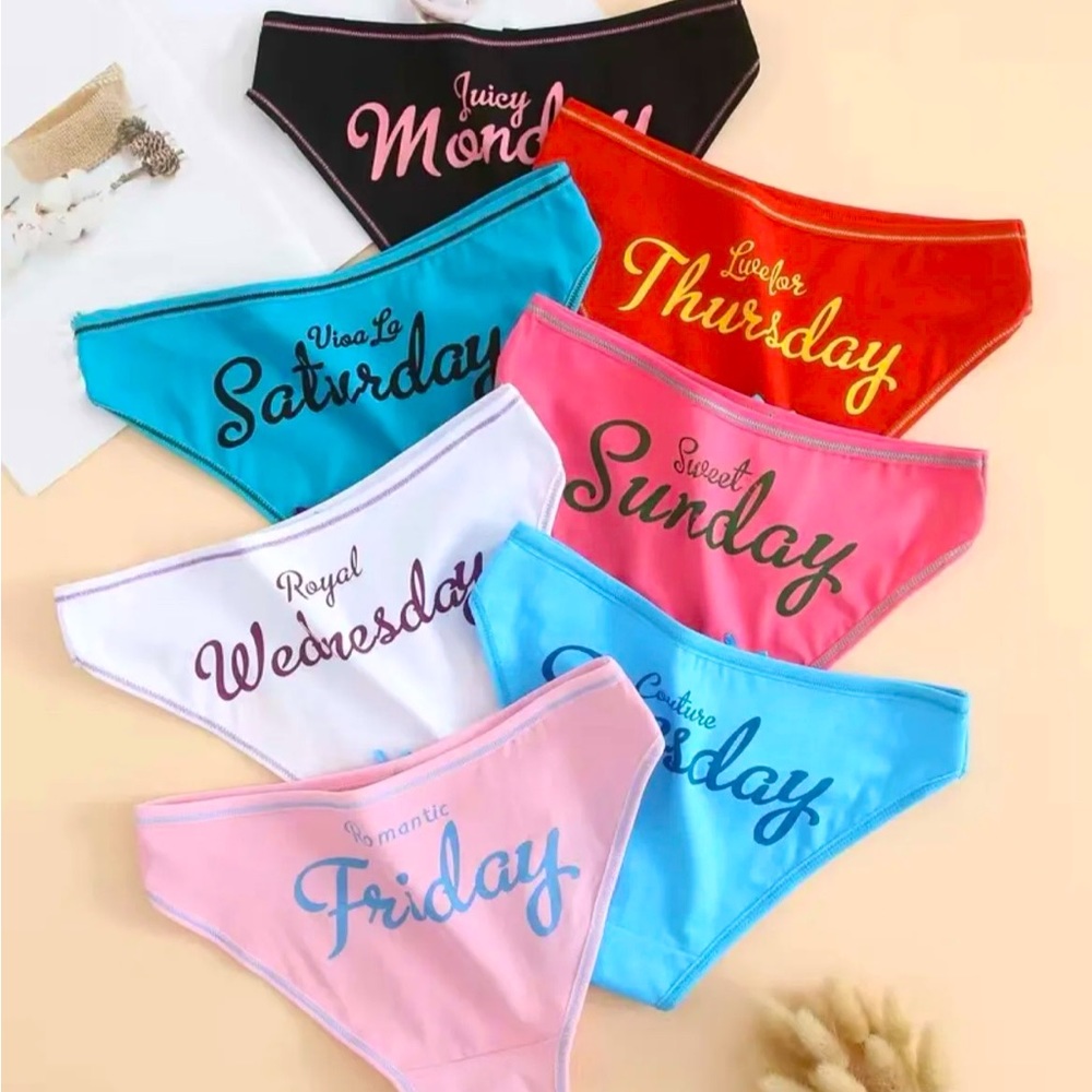7 Pack Women's One Week Pattern Mixed Color Panties (XL)